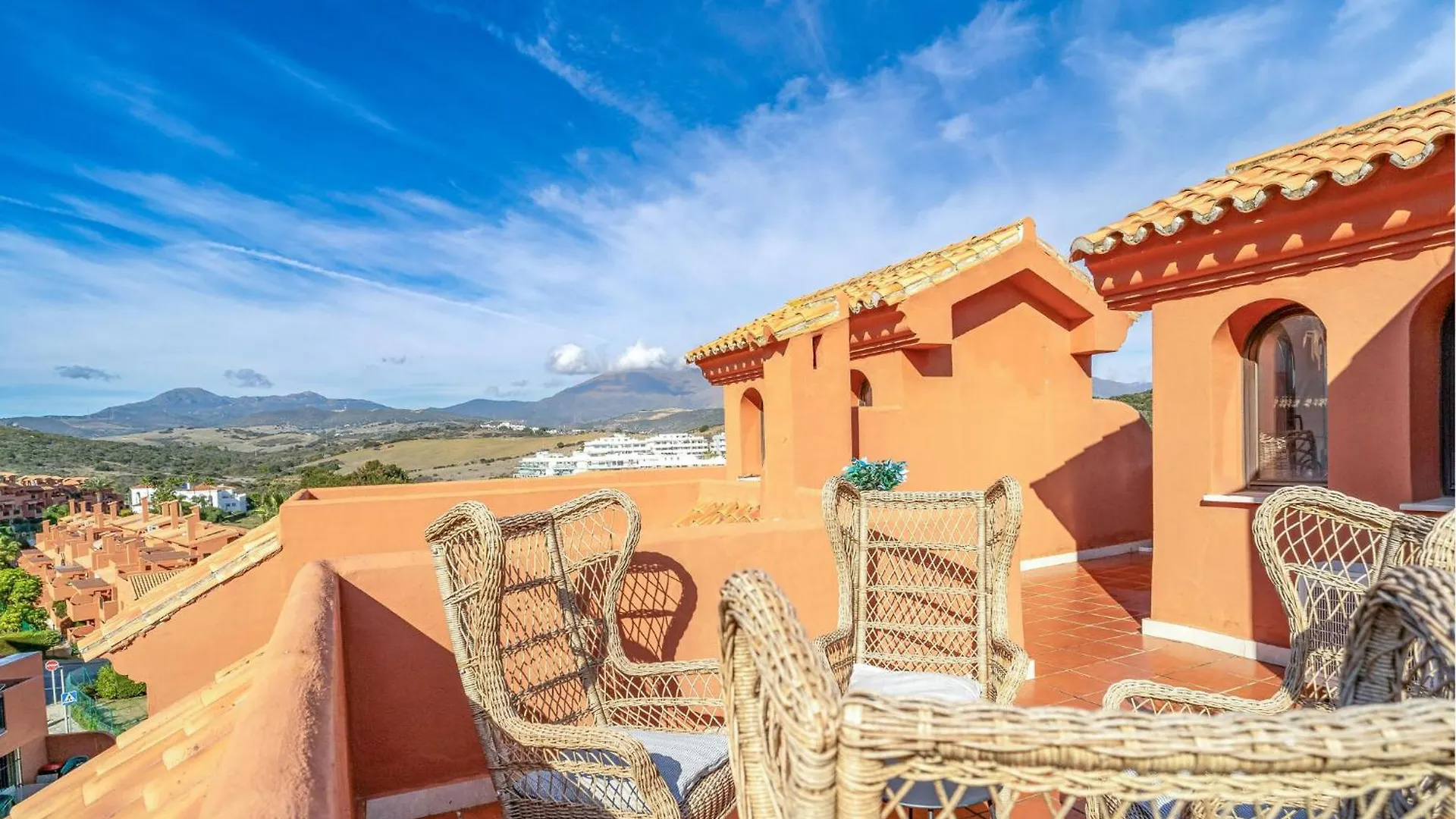 Awesome Apartment In Buenas Noches With Wifi 埃斯特波纳 西班牙