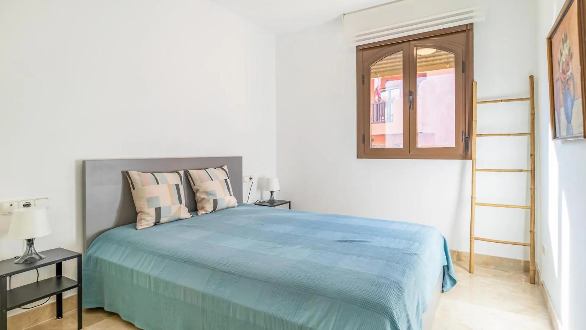 Awesome Apartment In Buenas Noches With Wifi 埃斯特波纳